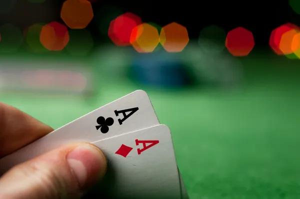 Tìm hiểu sportsbook khi tham khảo trang ca cuoc bong da cùng thantai88